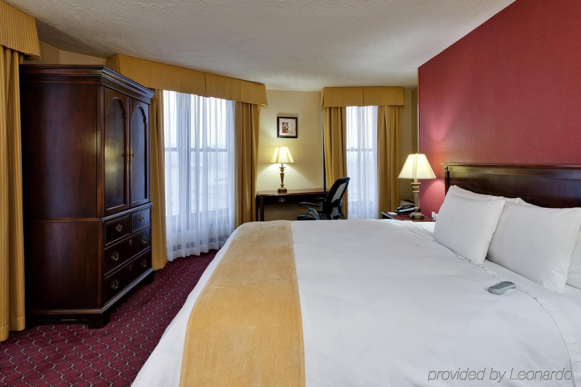 Radisson Lackawanna Station Hotel 3*